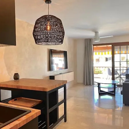 アパート Stylish & Modern 1 Bedroom On Frontline Of Playa Del Duque *